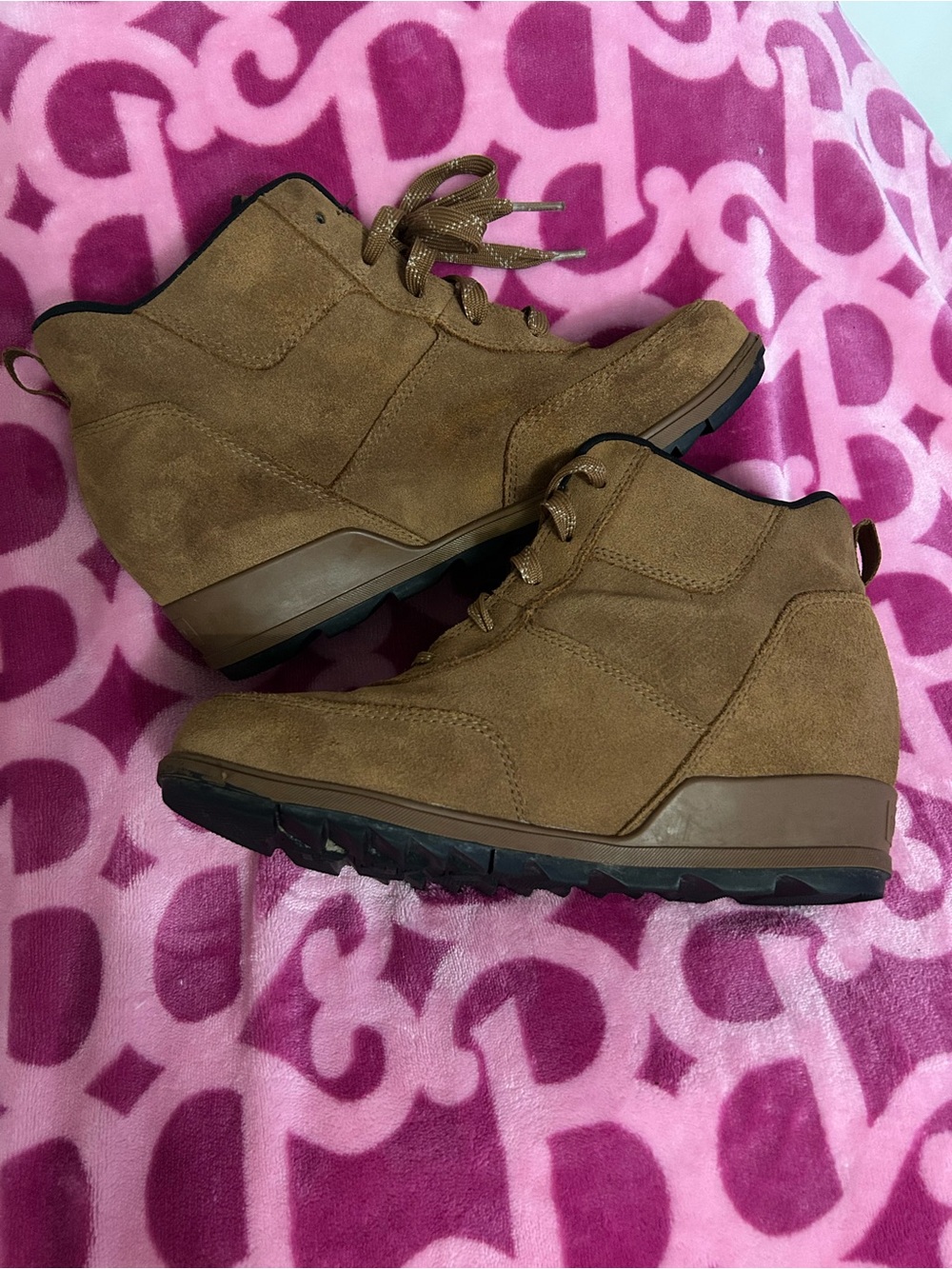 Sorel Tan Suede Wedge Lace-Up Ankle Shoe - Picture 6 of 6
